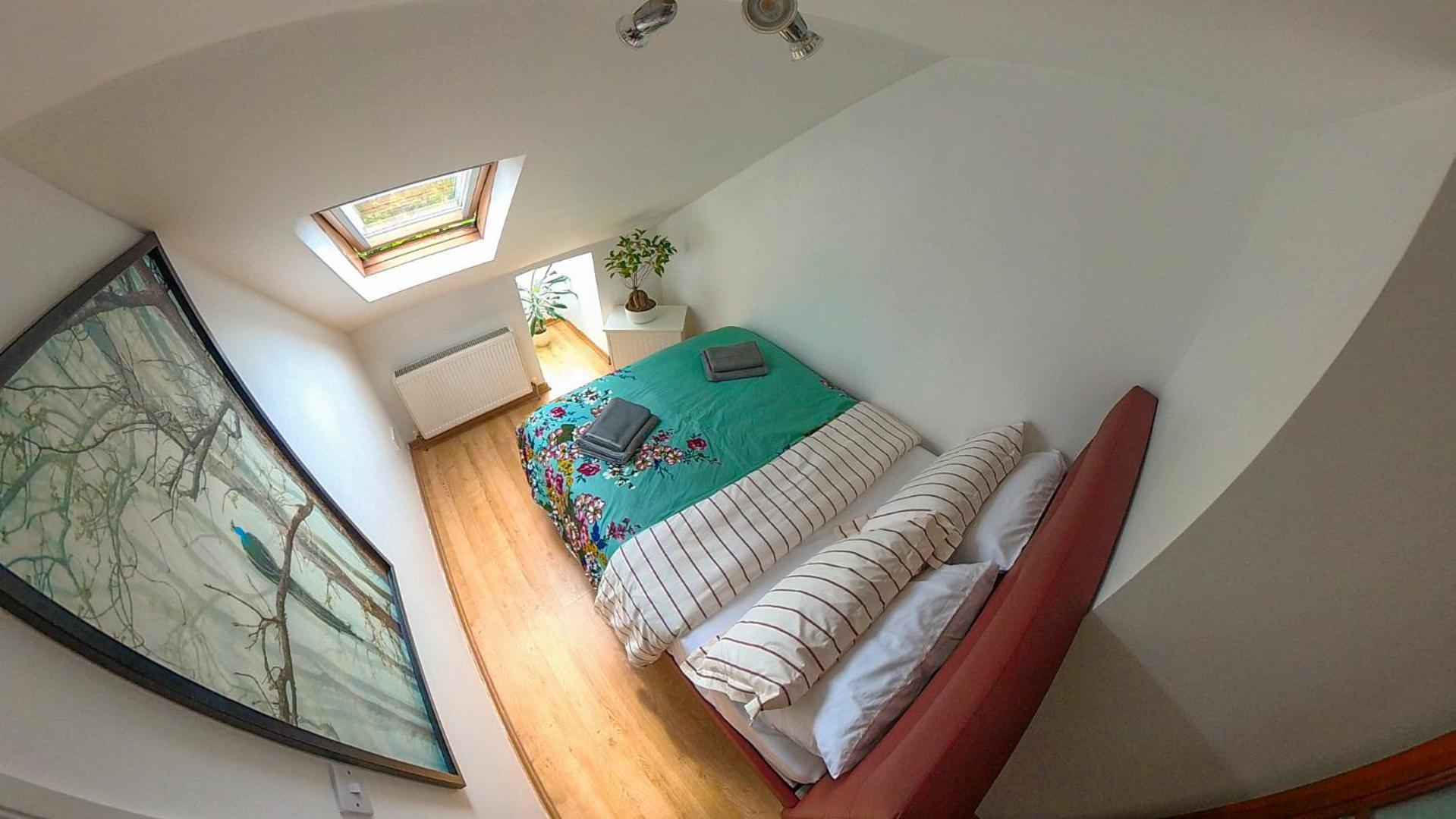 런던 1 Bed Attic Flat With Easy Reach To City Centre 아파트 외부 사진